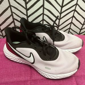 Nike Sneakers Size 9.5